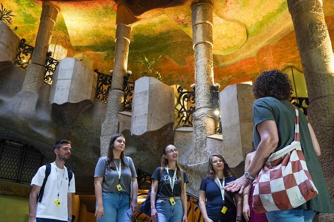 La Pedrera Guided Tour with Fast Track Access - The neighbors’ flat offers a human scale