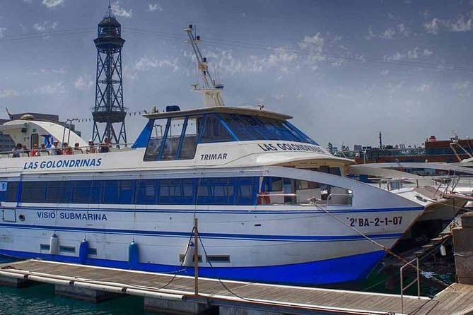 Las Golondrinas Barcelona 60-min Boat Tour - Moll de les Drassanes and the first 15 minutes