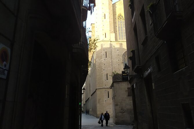 Luca’s Hidden Old Barcelona: the Gothic and El Born Tour - Barcelona Cathedral from the outside