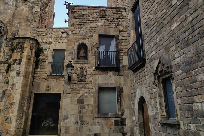 Luca’s Hidden Old Barcelona: the Gothic and El Born Tour - Sant Felip Neri and the darker side of Barcelona