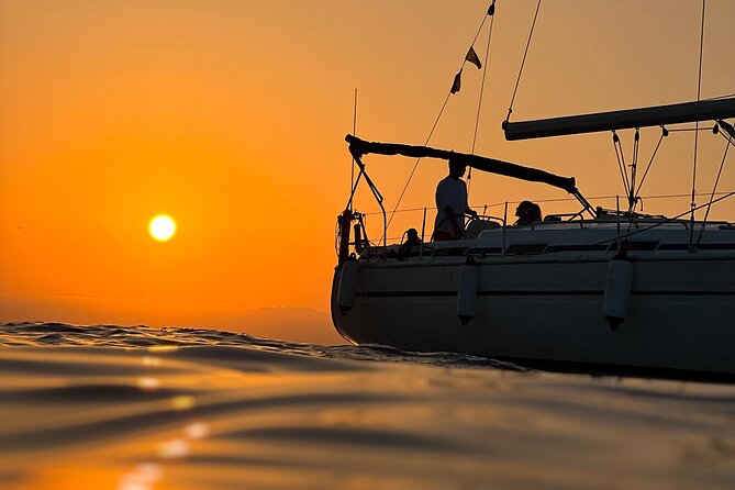 Marriage Proposal Boat Trip in Barcelona - The crew’s role in keeping your secret