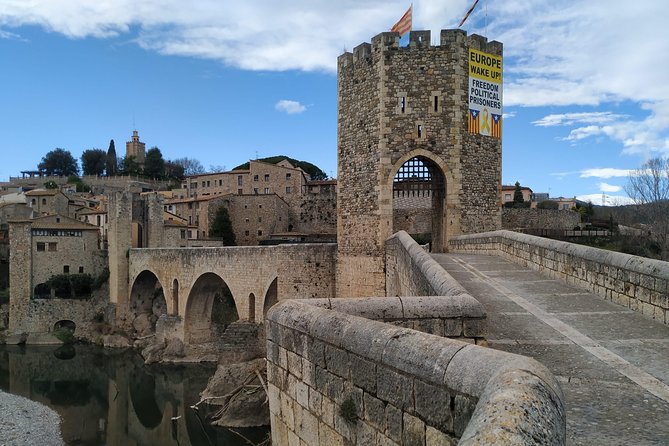 Medieval Villages & La Garrotxa Volcanic Zone Hiking. Small Group Tour - Medieval Besalú and the final walking tour