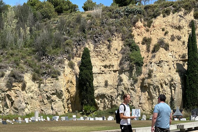 Montjuïc Cemetery Walking Tour – Hidden Art, History & Views - A small-group experience, with one point to confirm