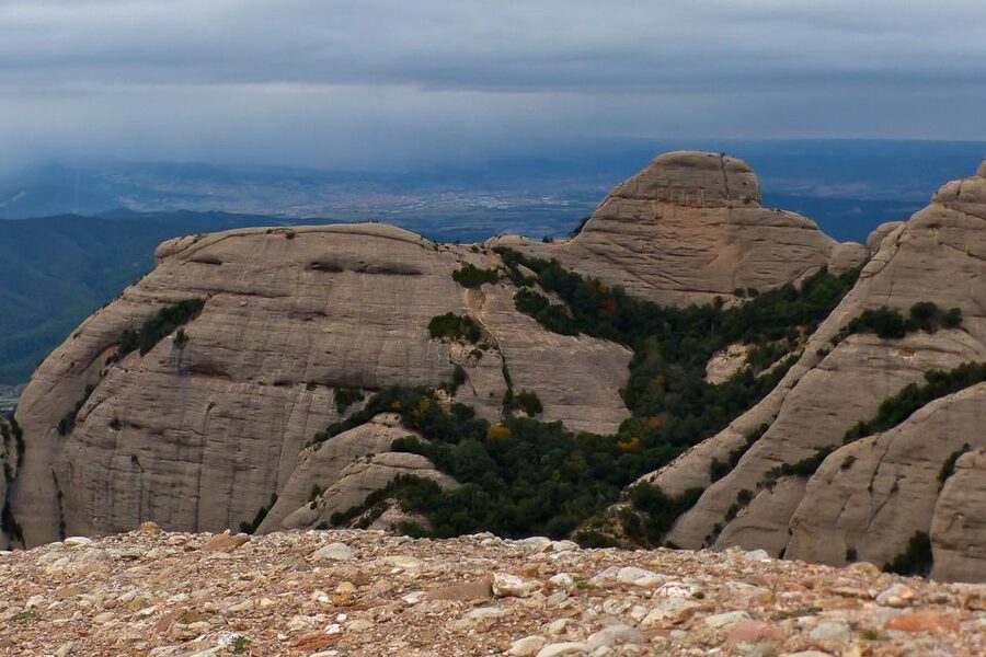 Montserrat: 6-Hour Tour with a Choice of 3 Levels of Hiking - Guides who shape the experience