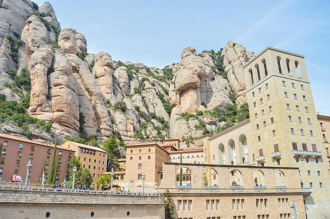 Montserrat 7-hour Private Tour from Barcelona with Lunch - Riding the Aeri cable car to the monastery