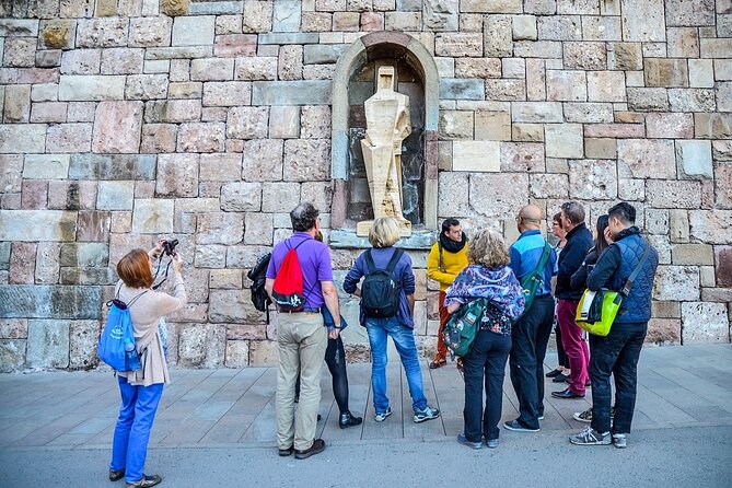 Montserrat Afternoon Tour & Black Madonna Priority Access - The basilica and the Black Madonna