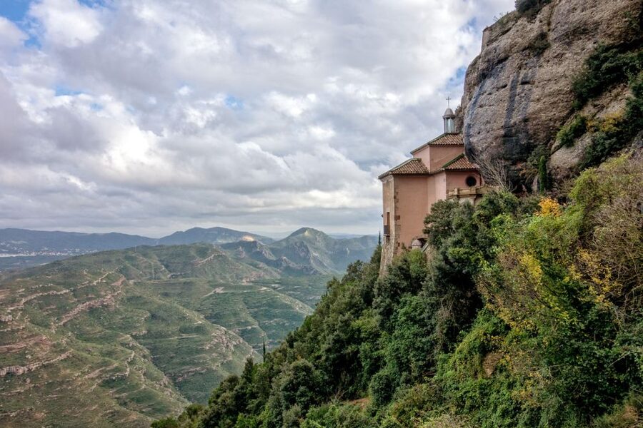 Montserrat & Cava Wineries Day Trip from Barcelona w/ Pickup - The guide can shape the whole day