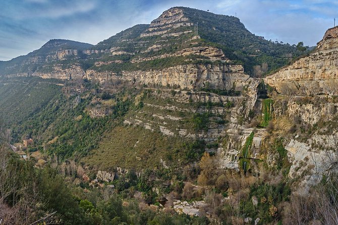 Montserrat Guided Tour with Cogwheel or Cable Car & Black Madonna - How to use your free time at Montserrat