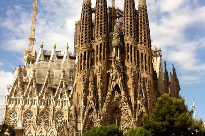 Montserrat Half Day Afternoon Tour from Barcelona - La Escolania boys choir at 1 p.m.