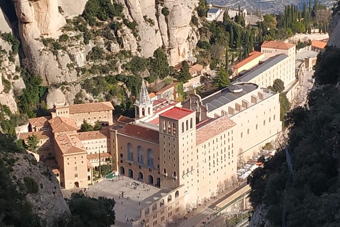 Montserrat Hiking Experience & Monastery Premium Small Group Tour - What the six-and-a-half-hour schedule feels like
