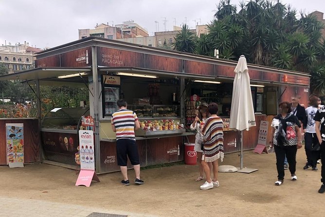 Montserrat Monastery and Sagrada Familia Tour with Liquor Tasting - The early ride to Montserrat