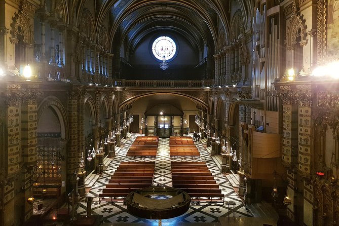 Montserrat Nature Walk, Monastery and Museum from Barcelona - Entering the monastery and Basilica