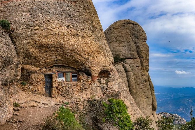 Montserrat Private Day Trip - Three hours around Montserrat
