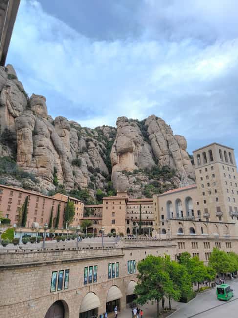 Montserrat Small Group Tour with Train and Cable Car - Returning by the 15-minute cogwheel train
