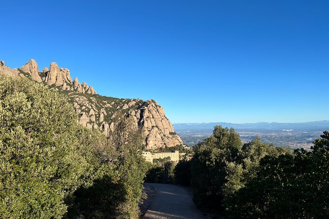 Montserrat very early : Hiking, Abbey, very small group - Who will enjoy this hike most