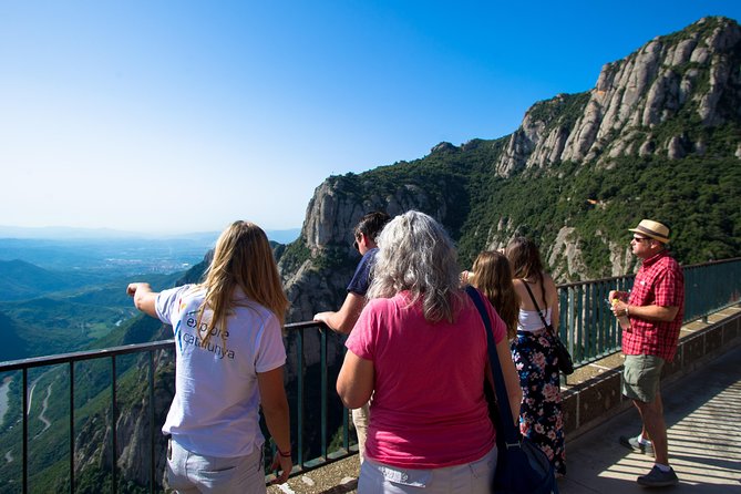 Montserrat & Winery Visit Tour with Traditional Farmhouse Lunch - The guides make the small group useful