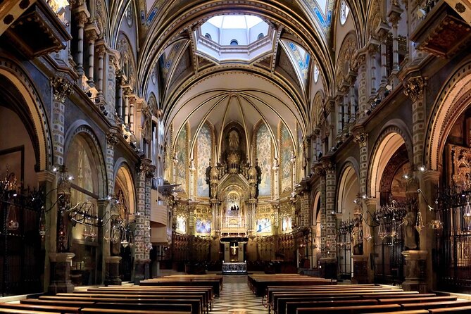 Montserrat with Cog-Wheel Train & Black Madonna Priority Access - Meeting La Moreneta, the Black Madonna