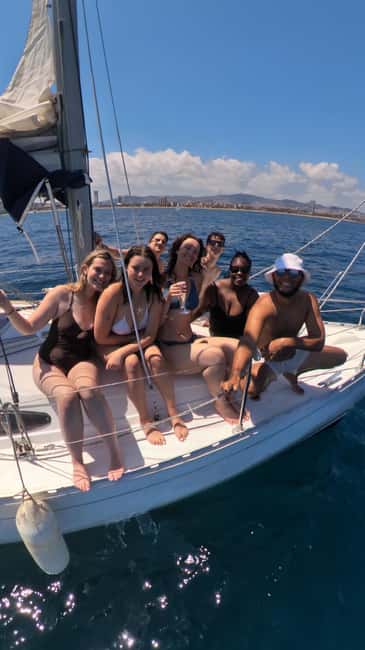 New Sailing / Boat Tour with Free Drinks and Tapas - Who should book this sailing trip