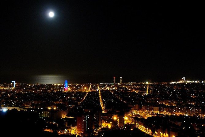 Night Tour of Barcelona by Sidecar Motorcycle - Arc de Triomf and the evening Gaudí stops