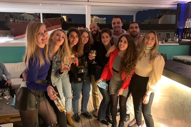 Nightlife Tour - Barcelona Bar Crawl with Flamingos - Starting at The Shamrock Bar at 10 pm