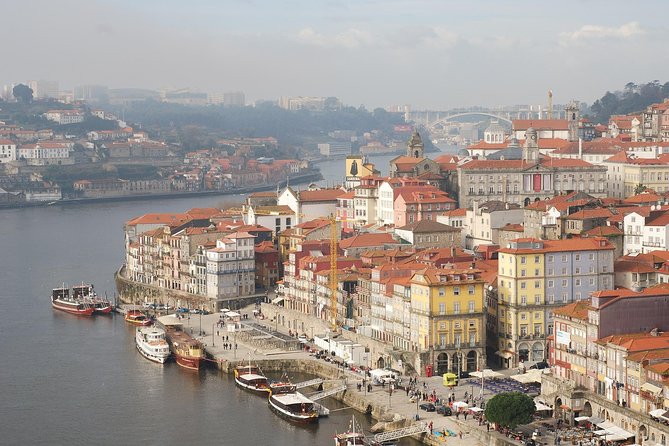 North of Spain & Portugal: 8-day Guided Tour from Barcelona - Day 5: Santiago de Compostela and the Plaza del Obradoiro