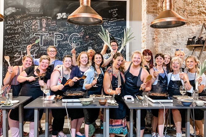 Paella Cooking Class with Professional Chef: Four Course Dinner - Sharing several styles at the dinner table