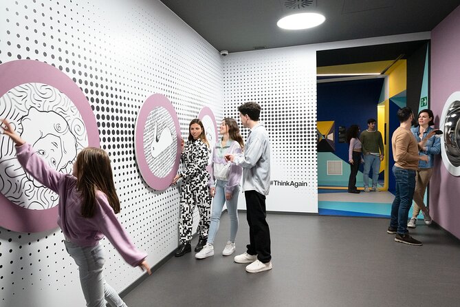 Paradox Museum Barcelona - The tunnel and other sensory surprises