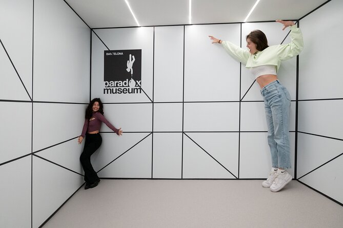 Paradox Museum Barcelona - Getting there and handling the visit