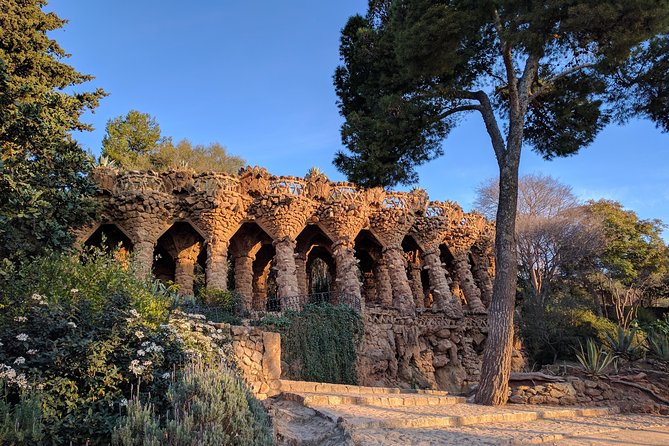 Park Guell and Sagrada Familia, Gaudí's Masterpieces Private Tour - Is $390.48 per person good value?