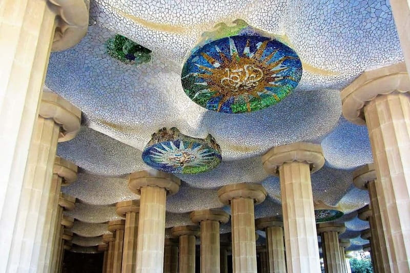Park Güell: Guided Tour with Optional Gaudí Experience Entry - Who should book this Park Güell tour?