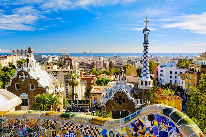 Park Guell Guided Tour with Skip the line Ticket - Radio Guides, Group Size, and Hearing Concerns