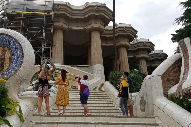 Park Guell Guided Tour with Skip the Line Tickets - The city viewpoint and three crosses