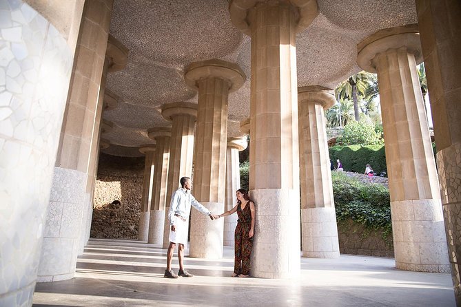 Park Guell Private Photoshoot with Skip the Line Ticket - The Photography Style: Helpful, Social, and Not Too Formal