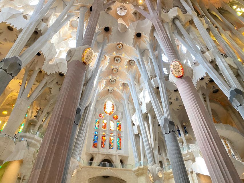 Park Güell & Sagrada Familia Tour - Starting at Park Güell on C/ de Larrard