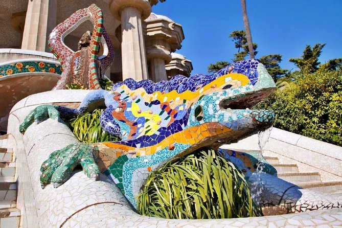Park Güell with Skip the line tickets and Hotel Pickup - Key points at a glance