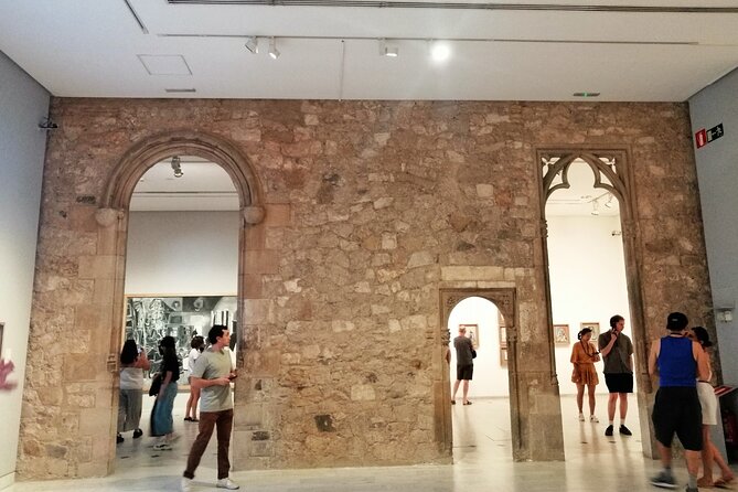 Picasso Museum and Walking Tour Plus Optional Wine & Food Tasting - La Llotja de Mar and Picasso’s formal training