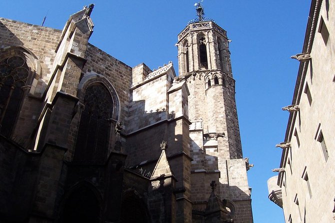 Picasso Museum & Private Walking Tour of Born or Gothic Quarter - The Gothic Quarter, two hours among Barcelona’s oldest streets