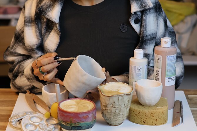 Pottery Workshop and Wine – Barcelona - What the teaching feels like for a first-timer