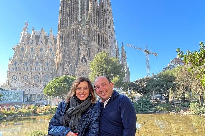 Private Barcelona Highlights: Gothic Sagrada Familia & Park Güell - Entering Sagrada Familia without the long wait