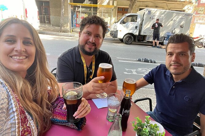Private Barcelona Highlights: Gothic Sagrada Familia & Park Güell - Coffee beside Santa Maria del Mar
