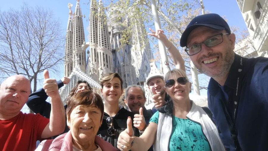 Private Barcelona Modernism and Gaudí Walking Tour - Walking through the Eixample grid