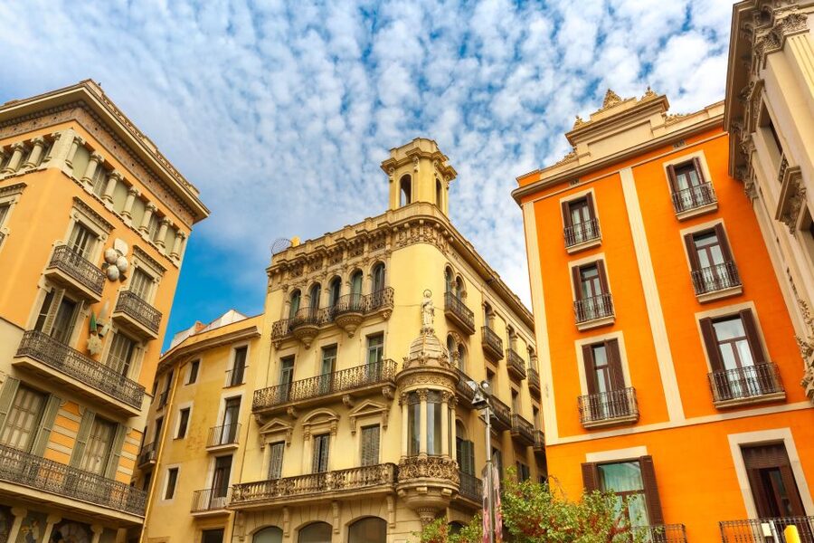 Private Barcelona & Montserrat Tour with Pick-up - Park Güell and Gaudí’s strange, playful vision