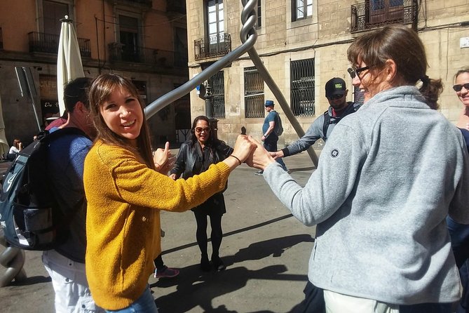 Private Barcelona Old Town and Gothic Quarter Walking Tour - Plaça de Sant Jaume and Catalan public life