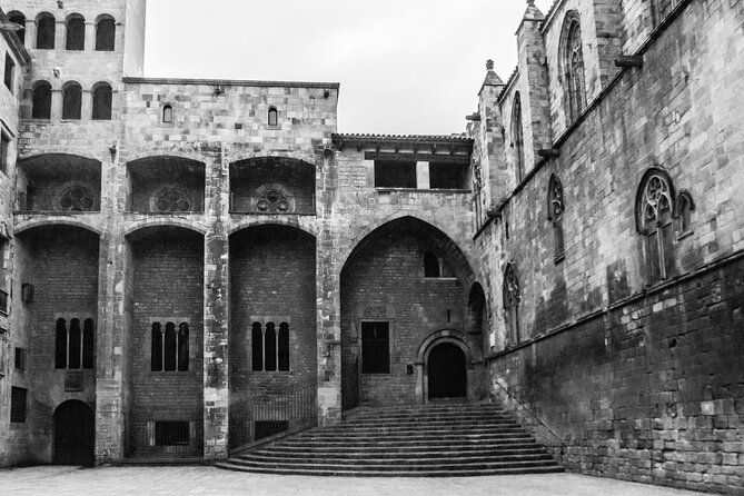 Private Barcelona Old Town Walking Tour: Gothic Quarter & Born - Finishing at Hofmann pastry shop
