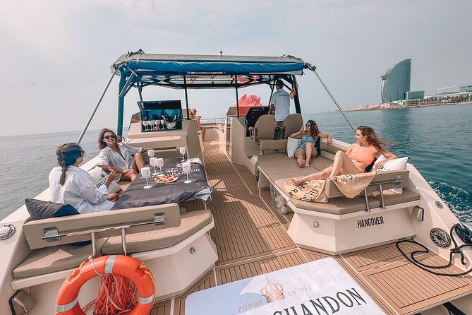 Private Charter in Catamaran Alexa by Barcelona 12 pax 2/4/8 HS - Captain Alberto and the personal service