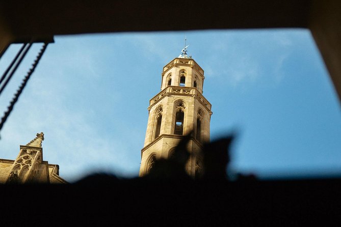 Private City Kickstart Tour: Barcelona - Barceloneta and where to eat after the walk