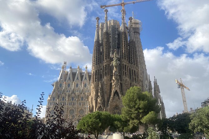 Private discovery bike tour of Barcelona - Modernisme along the Palau and Passeig de Gràcia