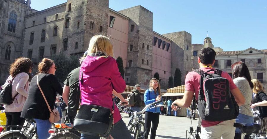 Private E-Bike Tour: Park Güell & Best of Barcelona - Sagrada Familia and Gaudí’s boldest ideas