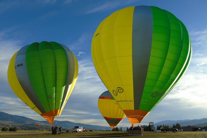 Private Exclusive Hot Air Balloon Barcelona - Price, transport, and the value of privacy