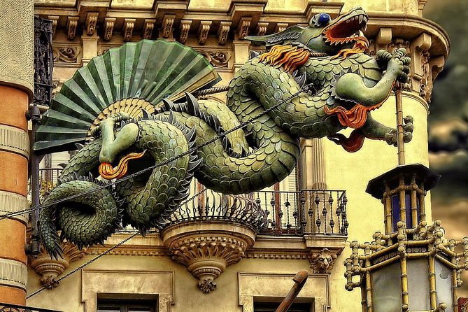 Private Family Experience - Dragon Tour in Barcelona for Kids - Who should book this dragon hunt?